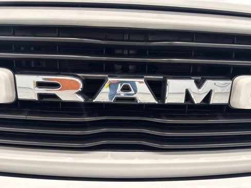 Used 2023 RAM 1500 Laramie AWD/4WD image 14