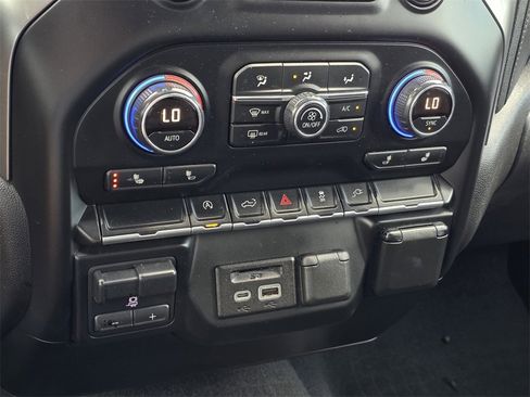 Used 2019 Chevrolet Silverado 1500 LT w/ Texas Edition image 19