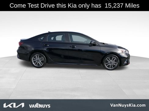 Used 2024 Kia Forte GT-Line w/ GT-Line Premium Package image 2