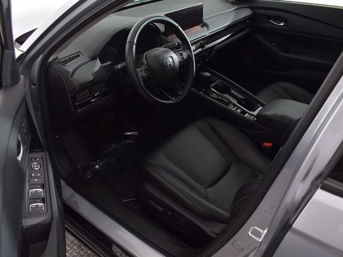 Used 2023 Honda Accord EX-L image 13