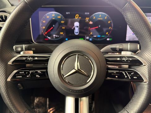 Used 2023 Mercedes-Benz E 450 Coupe image 22