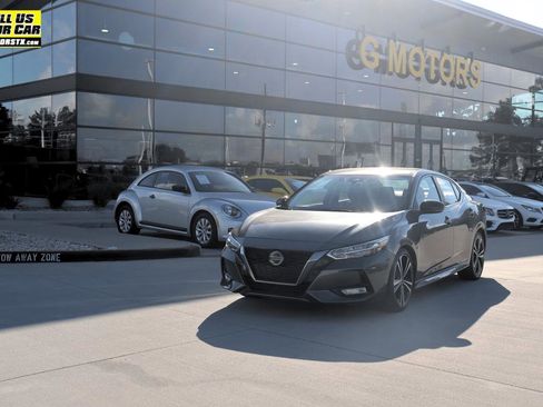 Used 2020 Nissan Sentra SR image 1