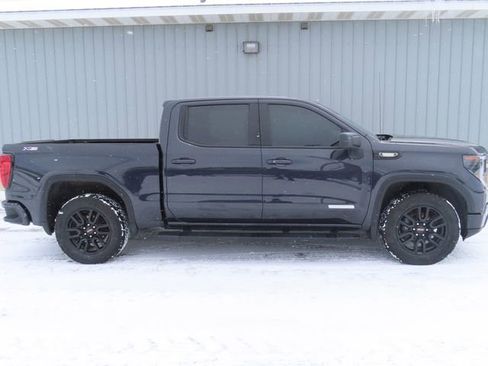 Used 2024 GMC Sierra 1500 Elevation w/ Preferred Package image 2