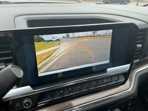 Used 2024 Chevrolet Silverado 1500 LT image 31