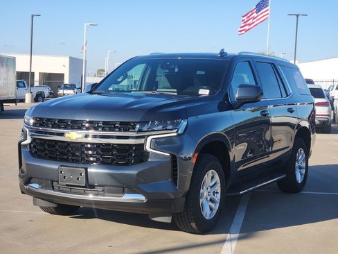Used 2021 Chevrolet Tahoe LS image 3