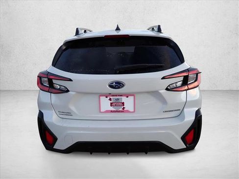 Certified 2024 Subaru Crosstrek 2.0i Premium image 3