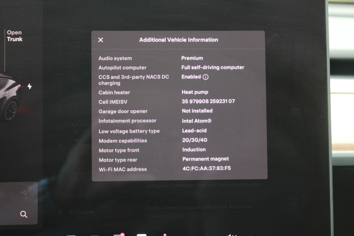 Used 2022 Tesla Model Y Long Range AWD/4WD image 16