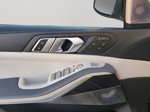 Used 2023 BMW X7 M60i w/ Executive Package image 28