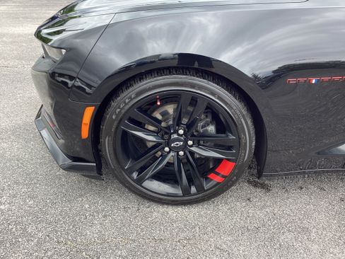 Used 2021 Chevrolet Camaro LT w/ Redline Edition RWD image 9