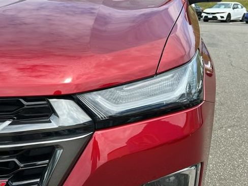 Used 2023 Chevrolet Traverse RS AWD/4WD image 7