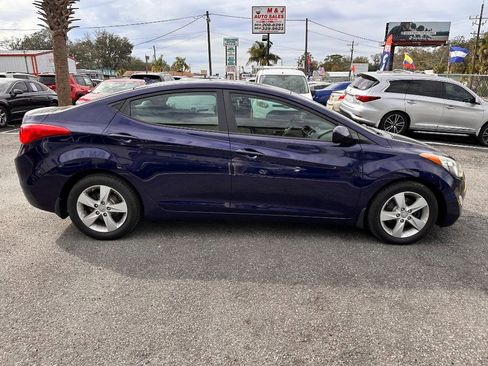 Used 2013 Hyundai Elantra GLS w/ Preferred Pkg image 8