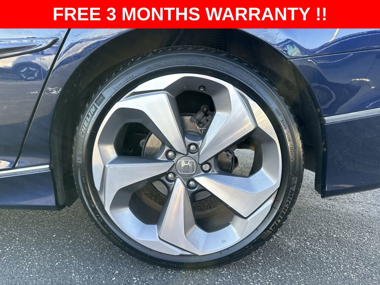 Used 2018 Honda Accord Touring image 35
