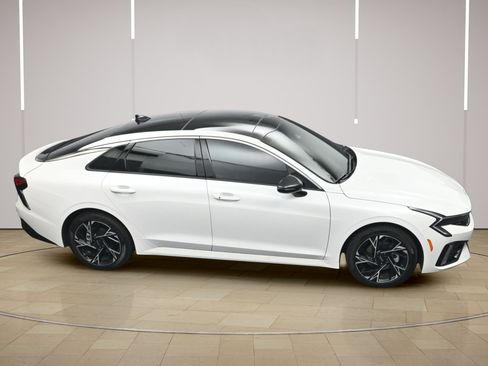 Used 2025 Kia K5 GT-Line w/ GT-Line Premium Package FWD image 35