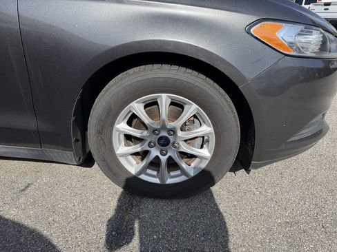 Used 2016 Ford Fusion S image 14