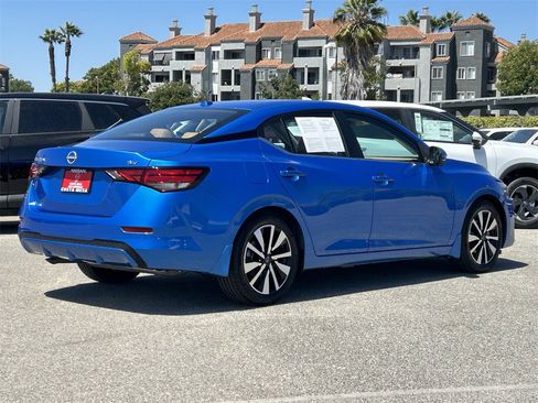 New 2024 Nissan Sentra SV w/ SV Premium Package image 5