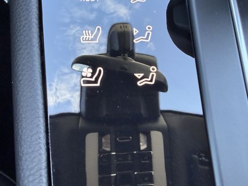 New 2026 Porsche Macan image 29