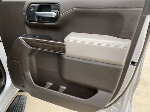 Used 2020 Chevrolet Silverado 1500 LT w/ All-Star Edition image 3