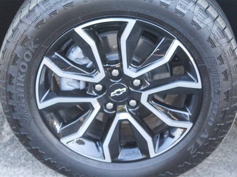 Used 2025 Chevrolet TrailBlazer ACTIV w/ Driver Confidence Package image 10