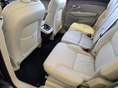 New 2026 Volvo XC90 B6 Ultra w/ Protection Package Premier image 30