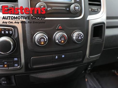 Used 2019 RAM 1500 Classic SLT AWD/4WD image 19