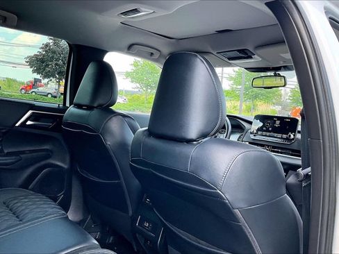 Used 2022 Mitsubishi Outlander SEL AWD/4WD image 15