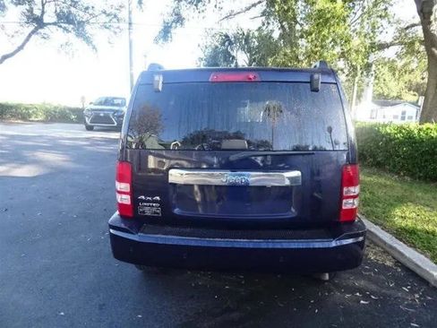 Used 2012 Jeep Liberty Limited w/ Comfort/Convenience Group image 8