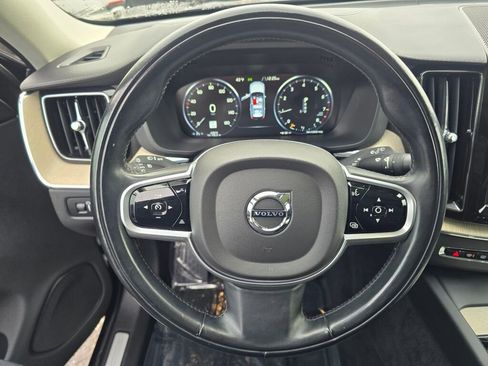 Used 2020 Volvo XC60 T5 Inscription w/ Protection Package Premier image 21