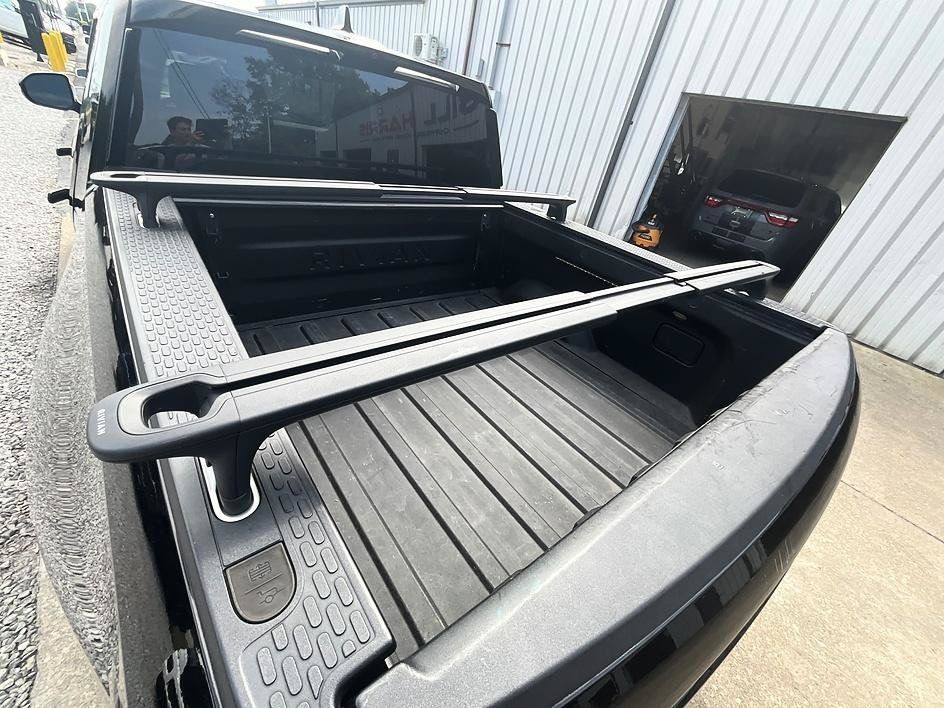 Used 2022 Rivian R1T Adventure AWD/4WD image 10
