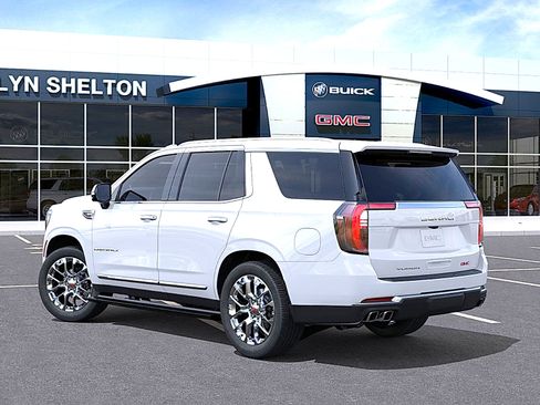 New 2026 GMC Yukon Denali w/ Denali Reserve Package AWD/4WD image 3