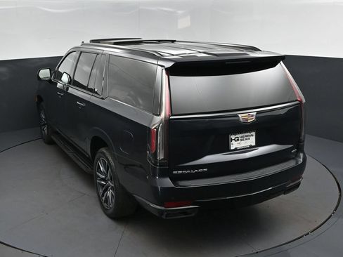 Used 2023 Cadillac Escalade ESV Sport Platinum RWD image 34