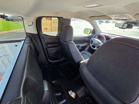 Used 2022 Chevrolet Colorado LT w/ Fleet Safety Package RWD image 37