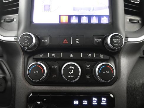 Used 2022 RAM 2500 Laramie w/ Night Edition AWD/4WD image 30