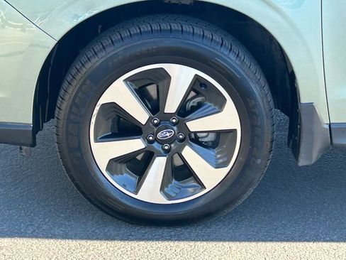 Used 2018 Subaru Forester 2.5i Limited AWD/4WD image 13