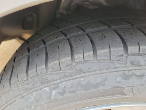 Used 2010 Dodge Avenger SXT FWD image 20