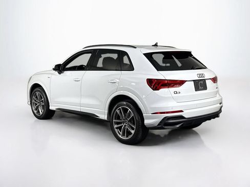 Certified 2025 Audi Q3 2.0T Premium w/ Convenience Package AWD/4WD image 3