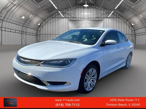 Used 2015 Chrysler 200 Limited w/ Convenience Group image 1