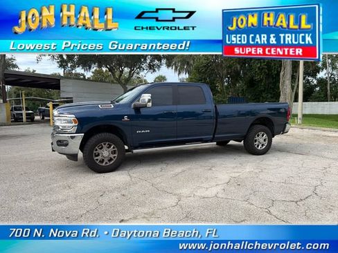 Used 2024 RAM 3500 Laramie AWD/4WD image 3