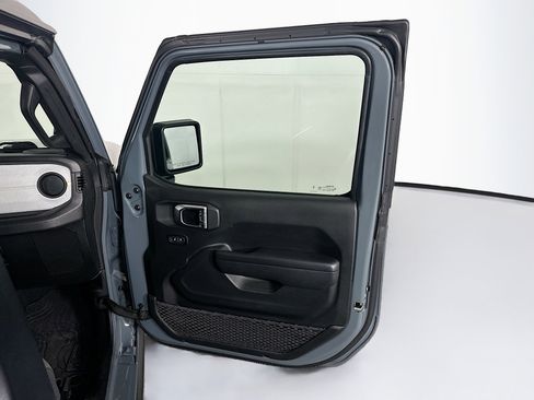 Used 2024 Jeep Wrangler Sport AWD/4WD image 28