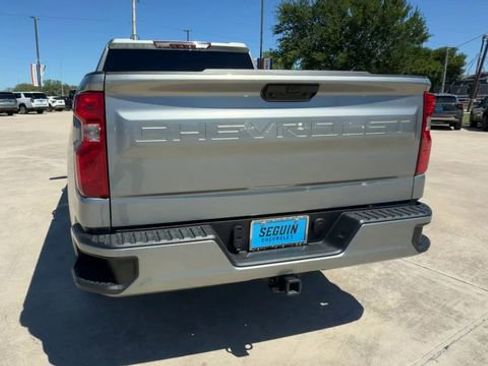 Used 2025 Chevrolet Silverado 1500 Custom image 7