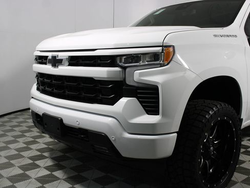 Used 2024 Chevrolet Silverado 1500 RST w/ Convenience Package II RWD image 40