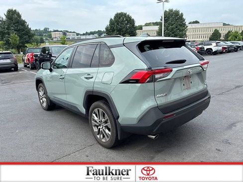 Used 2023 Toyota RAV4 XLE Premium AWD/4WD image 9