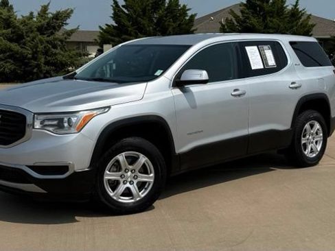 Used 2019 GMC Acadia SLE AWD/4WD image 2