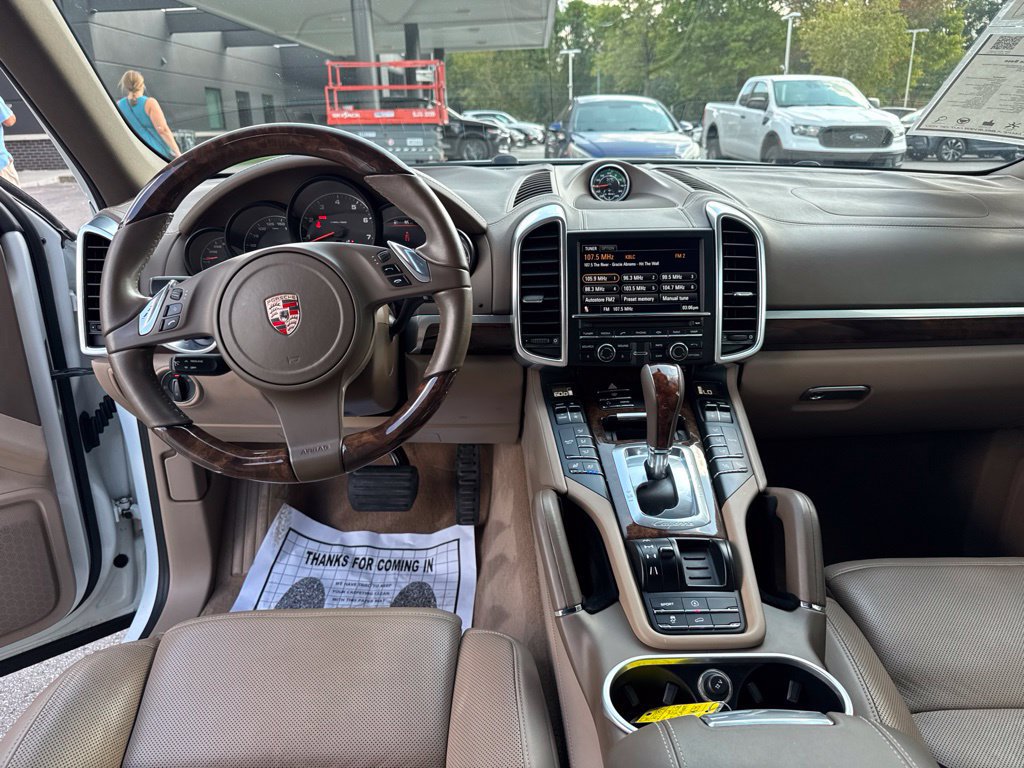 Used 2012 Porsche Cayenne AWD/4WD image 12