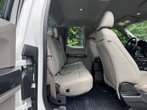 Used 2019 Ford F150 XL w/ Equipment Group 101A Mid AWD/4WD image 18