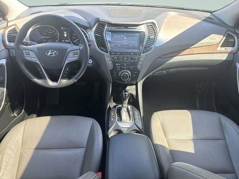 Used 2018 Hyundai Santa Fe Limited FWD image 10