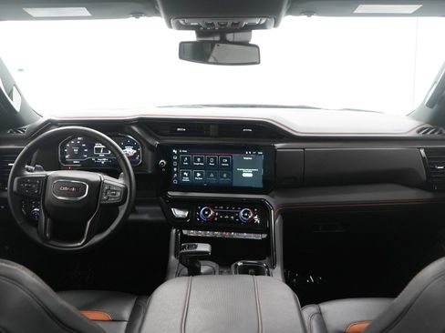 Used 2025 GMC Sierra 1500 AT4 w/ AT4 Premium Package image 13
