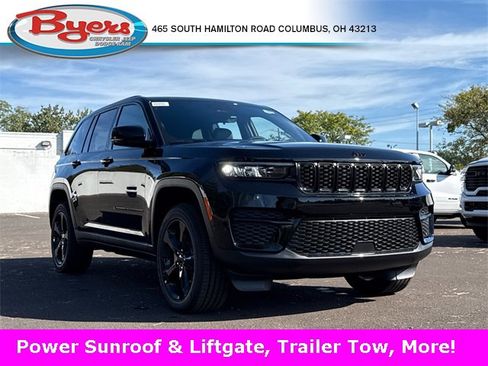 New 2025 Jeep Grand Cherokee Altitude image 1
