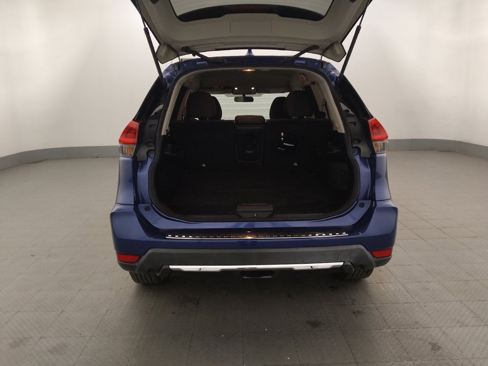 Used 2018 Nissan Rogue S AWD/4WD image 29