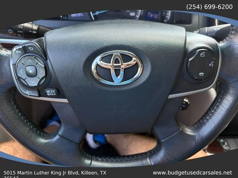 Used 2012 Toyota Camry XLE FWD image 12