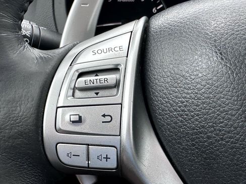 Used 2017 Nissan Altima 3.5 SL w/ 3.5SL Technology Package image 19